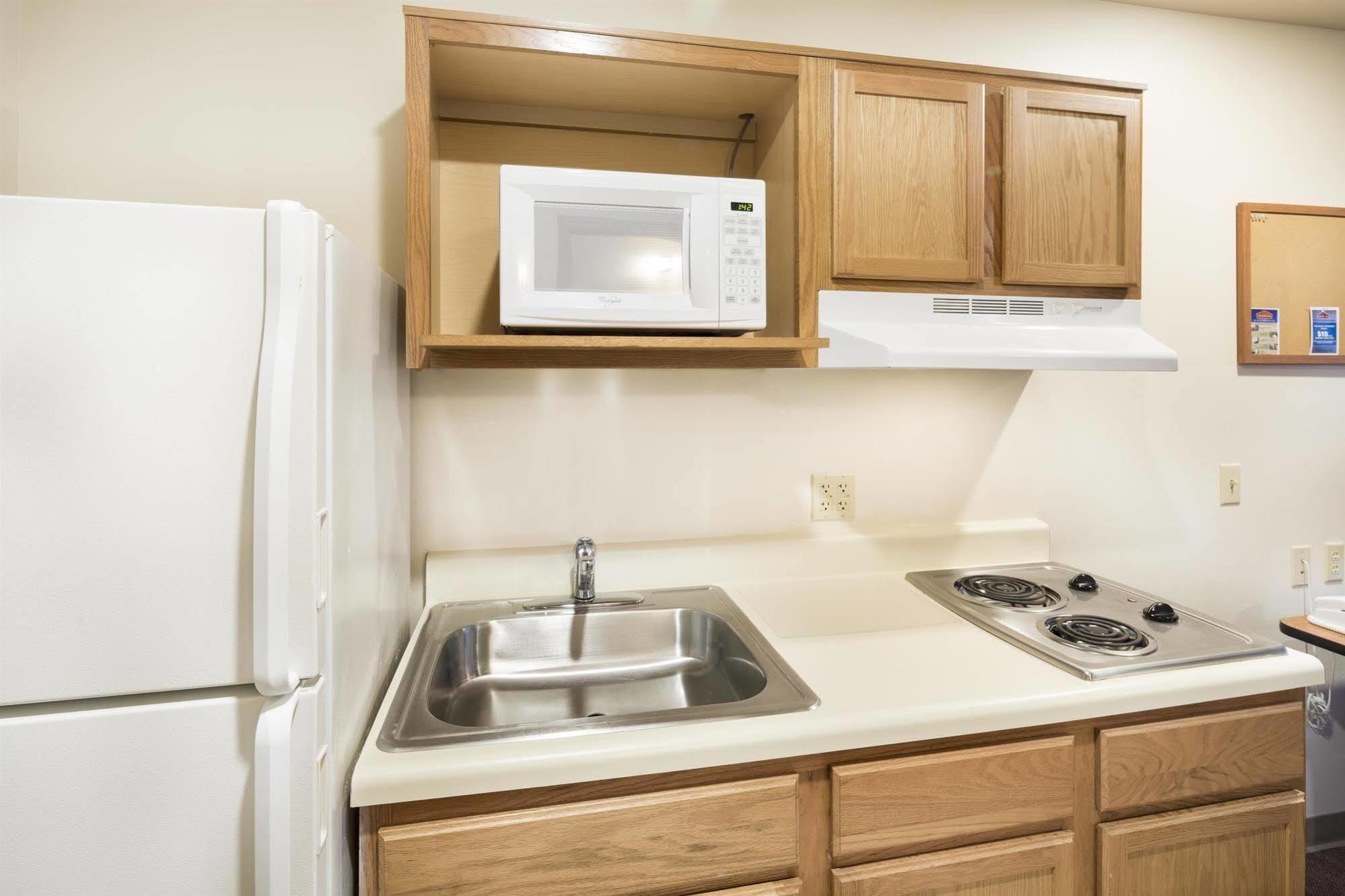 Extended Stay America Select Suites - Wichita - South Экстерьер фото