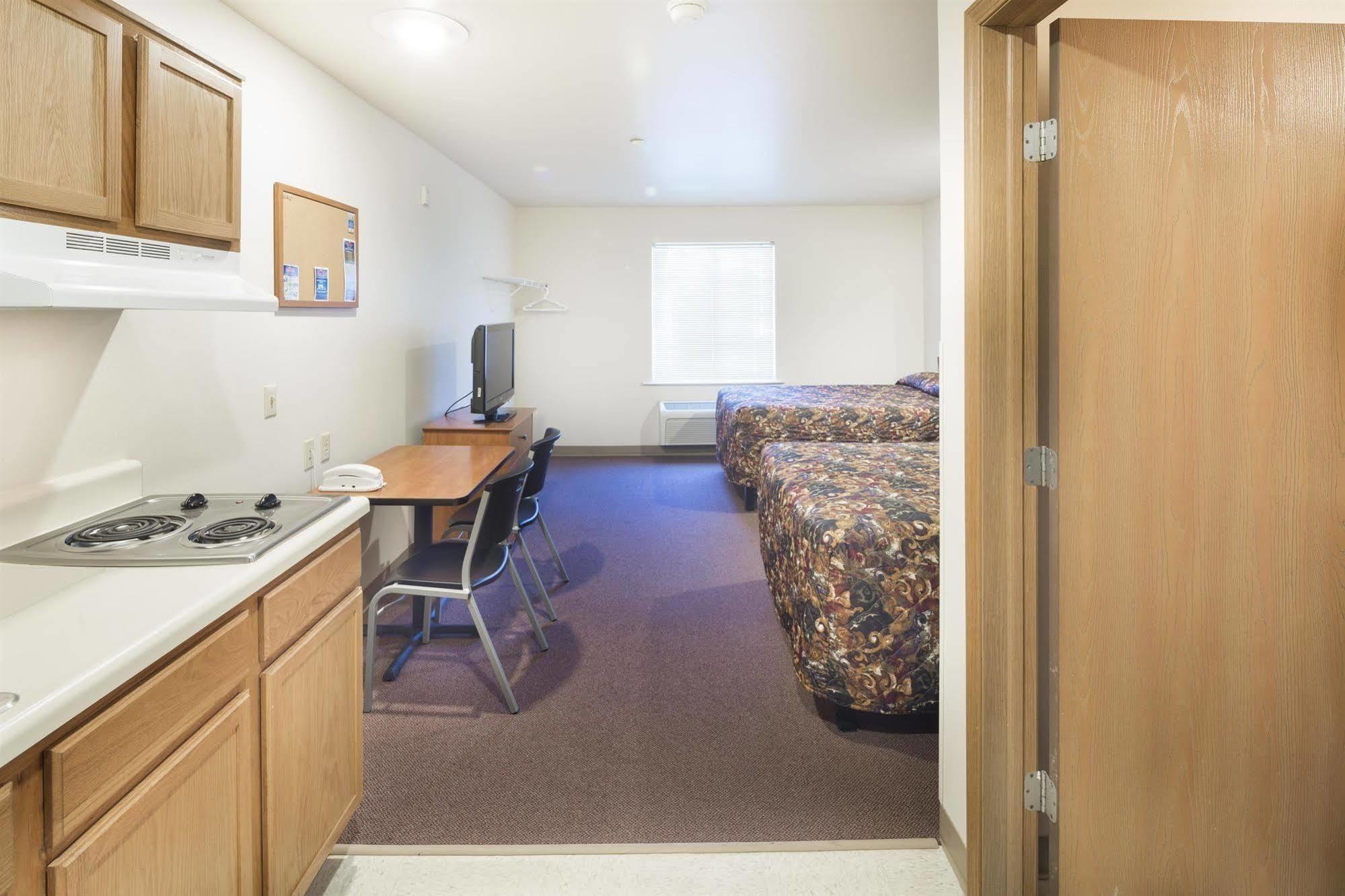 Extended Stay America Select Suites - Wichita - South Экстерьер фото