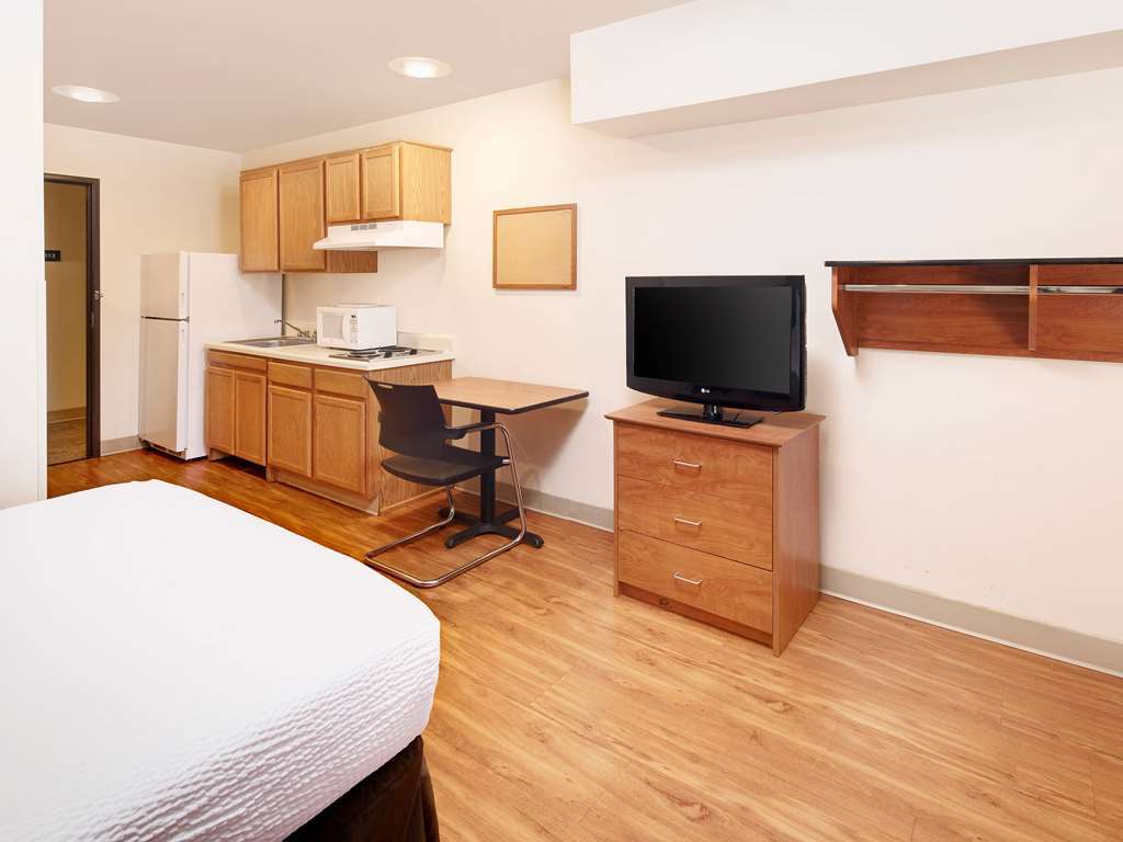 Extended Stay America Select Suites - Wichita - South Номер фото