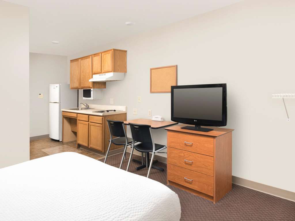 Extended Stay America Select Suites - Wichita - South Номер фото