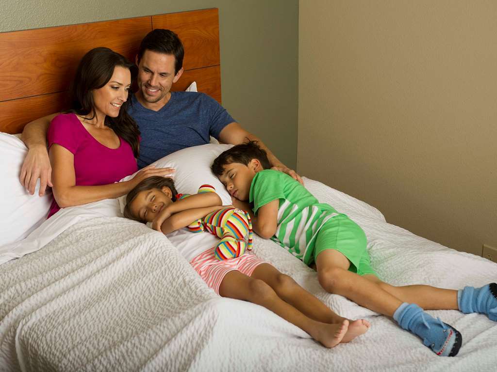 Extended Stay America Select Suites - Wichita - South Номер фото
